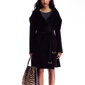 Elegant DVF Diane Von Furstenberg HARLOW Black Wrap Wool Coat 2